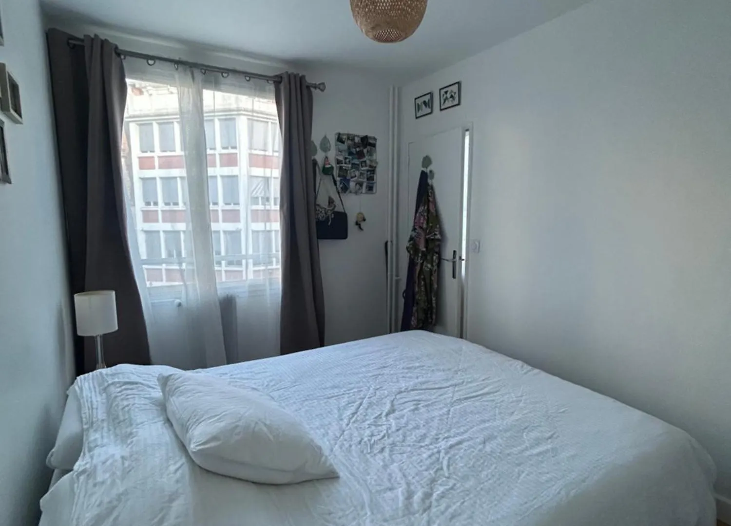 Grand Appartement 2 Pieces Dans Le 20Eme A Paris