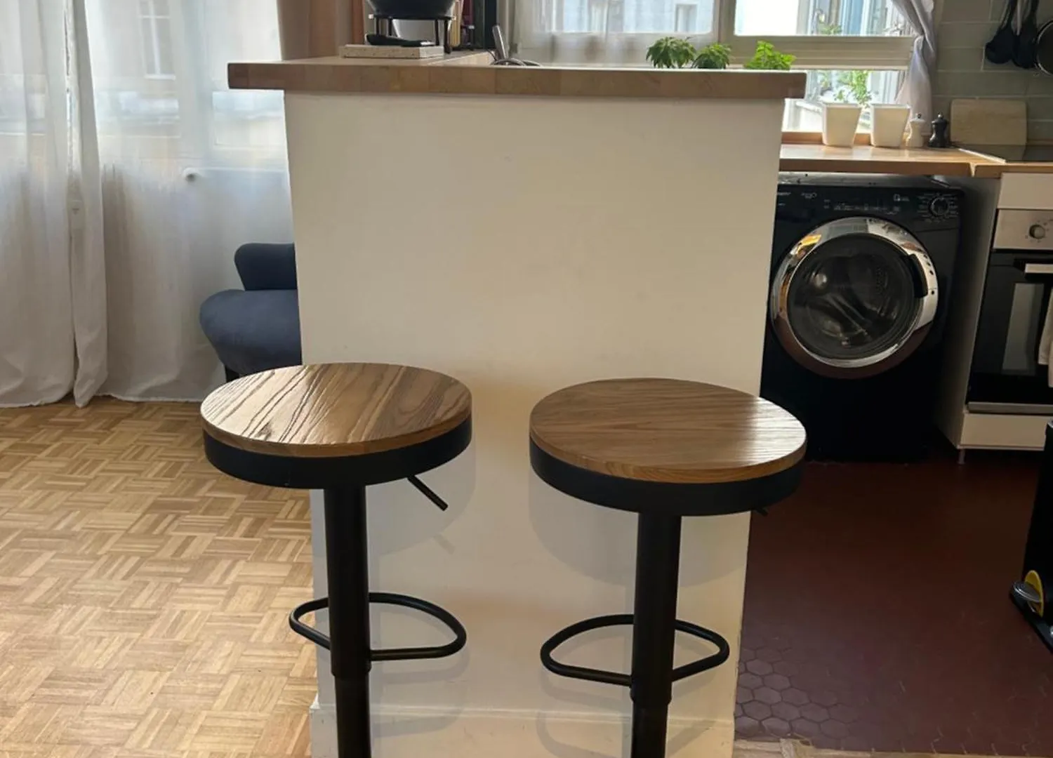 Grand Appartement 2 Pieces Dans Le 20Eme A Paris