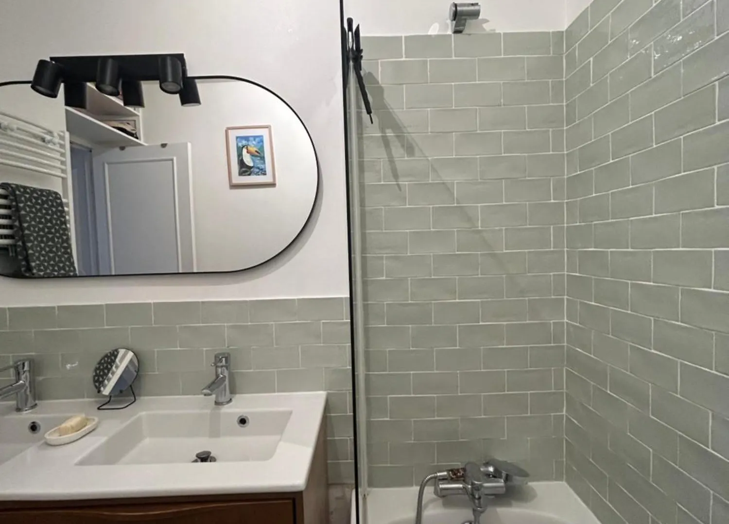 Grand Appartement 2 Pieces Dans Le 20Eme A פריז דירה