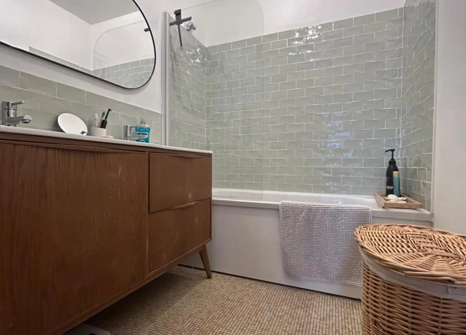 Grand Appartement 2 Pieces Dans Le 20Eme A פריז