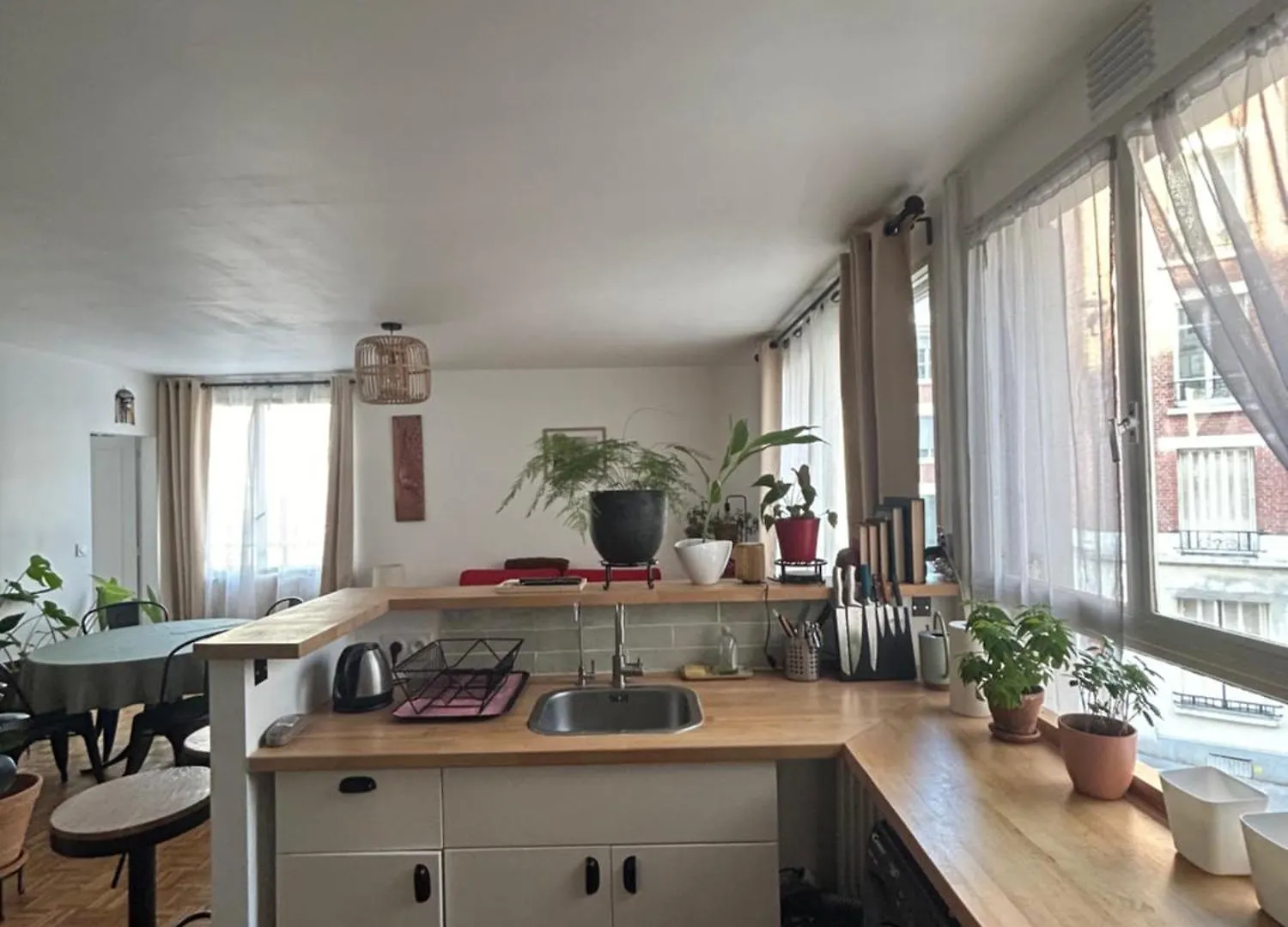 Apartment Grand Appartement 2 Pieces Dans Le 20Eme A Paris